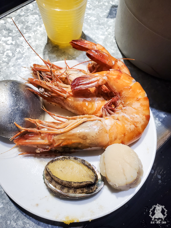 肉普普石頭涮涮鍋｜肉超好吃一點也都不普普的個人石頭火鍋，工業風格非常有特色，松山車站附近推薦美食 - 卡爾茗 C.L.M.