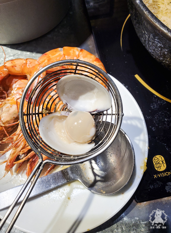 肉普普石頭涮涮鍋｜肉超好吃一點也都不普普的個人石頭火鍋，工業風格非常有特色，松山車站附近推薦美食 - 卡爾茗 C.L.M.