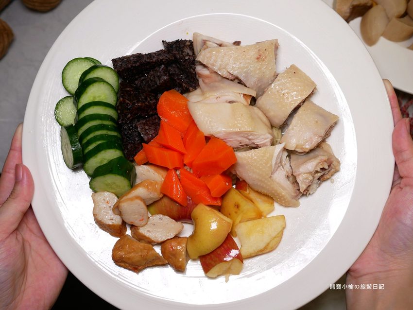 【台中北區美食】不吃不可鹹水雞,輕食好選擇,清爽少油隱藏版外送美食!台中必吃小吃推薦,內文附詳細菜單介紹。 @熊寶小榆の旅遊日記