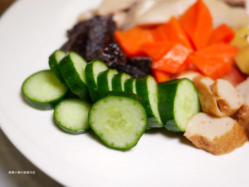 【台中北區美食】不吃不可鹹水雞,輕食好選擇,清爽少油隱藏版外送美食!台中必吃小吃推薦,內文附詳細菜單介紹。 @熊寶小榆の旅遊日記