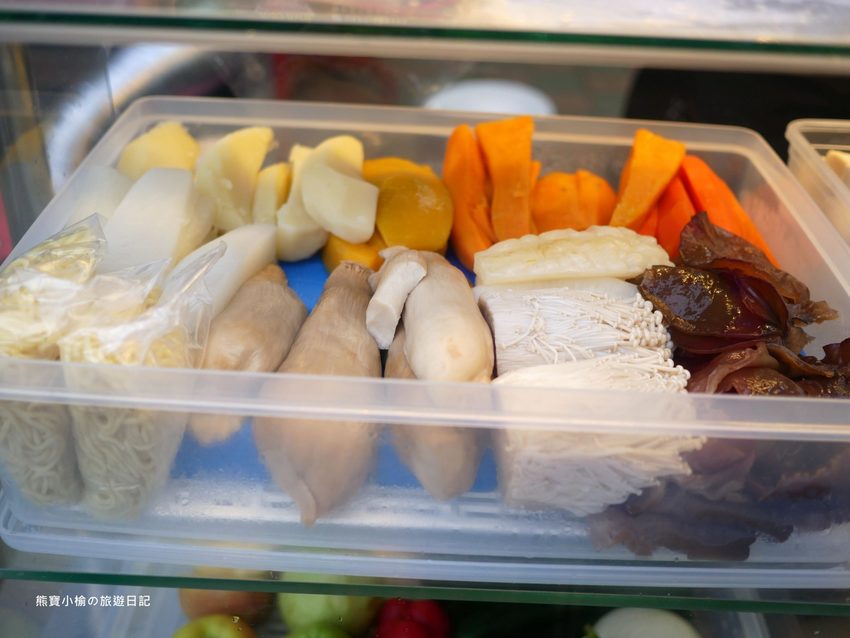 【台中北區美食】不吃不可鹹水雞,輕食好選擇,清爽少油隱藏版外送美食!台中必吃小吃推薦,內文附詳細菜單介紹。 @熊寶小榆の旅遊日記