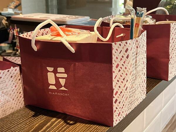 LINE_ALBUM_202299 _2_220912_1.jpg