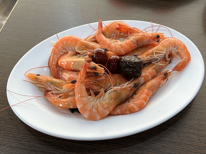 (羅東美食)一鑫園小吃~爆量蚵仔滷肉飯、招牌手工燒賣!宜蘭特