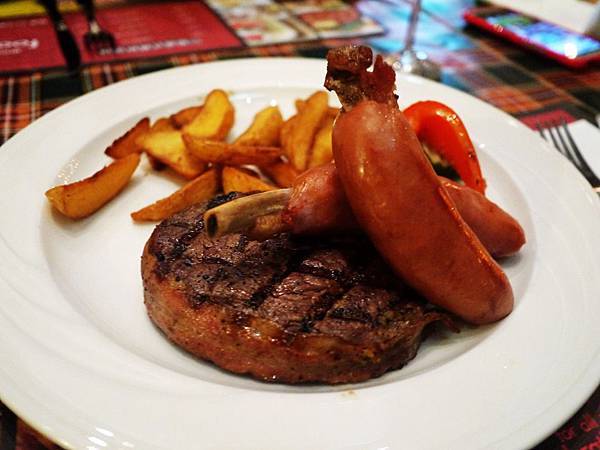 【新竹竹北美食】歐浮找餐博愛店，竹北台元科學園區旁早午餐店。今天早餐想要來點? 內文附詳細菜單介紹。 @熊寶小榆の旅遊日記