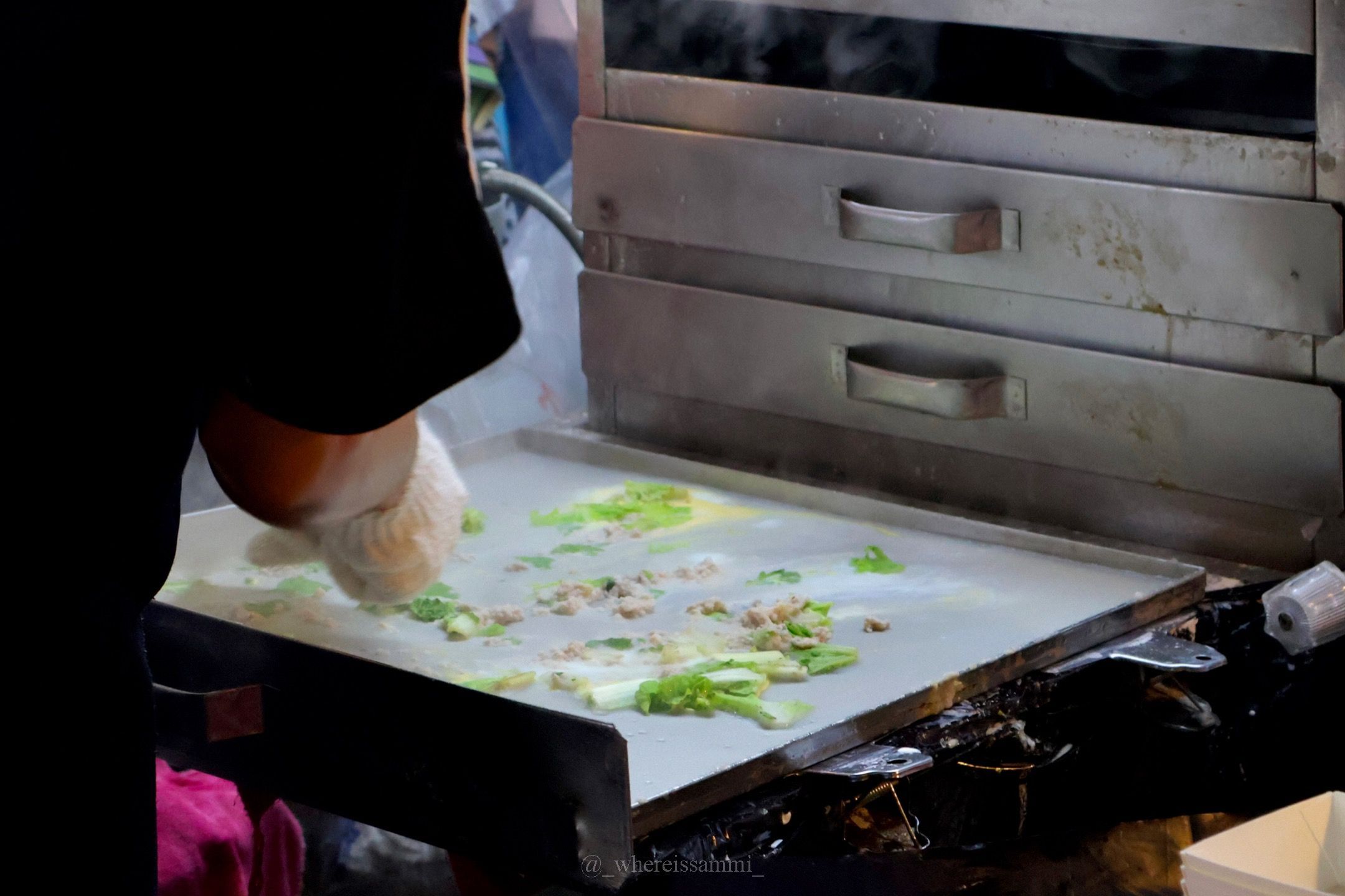 臺北饒河夜市｜美食懶人包｜一次分享七家特色小吃嚐鮮名單（純個