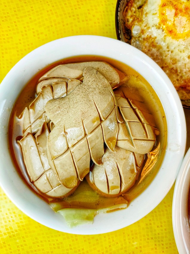 桃園中壢美食-山雀麻油雞-老薑熬煮真鮮甜，高麗菜飯配豬肝是絕品美味（邀約） @民宿女王芽月-美食.旅遊.全台趴趴走