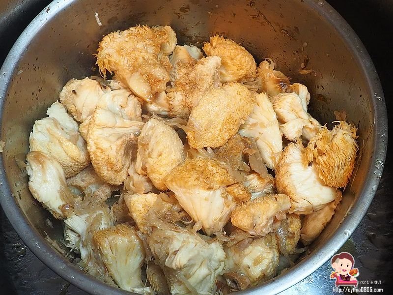 桃園中壢美食-山雀麻油雞-老薑熬煮真鮮甜，高麗菜飯配豬肝是絕品美味（邀約） @民宿女王芽月-美食.旅遊.全台趴趴走