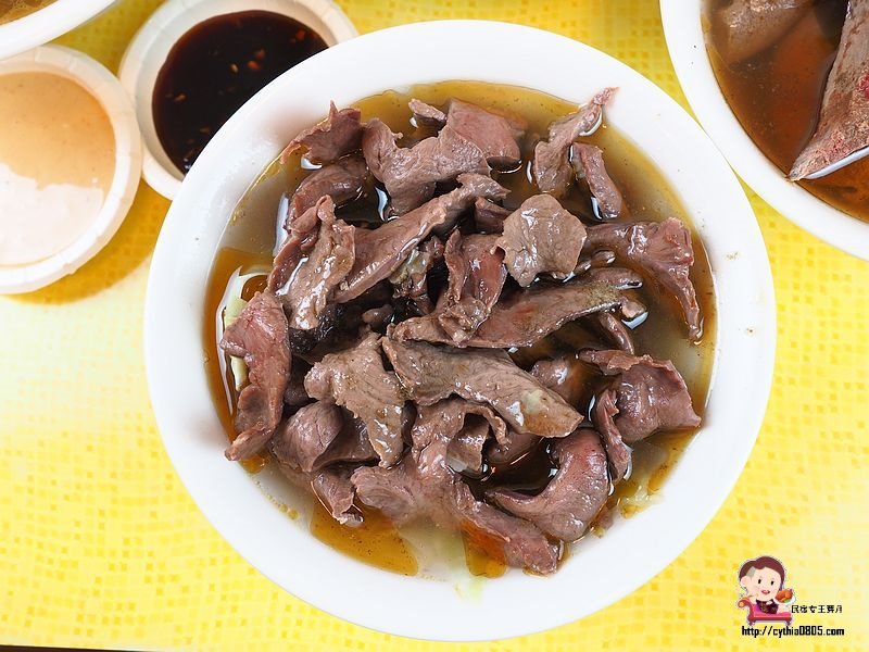 桃園中壢美食-山雀麻油雞-老薑熬煮真鮮甜，高麗菜飯配豬肝是絕品美味（邀約） @民宿女王芽月-美食.旅遊.全台趴趴走