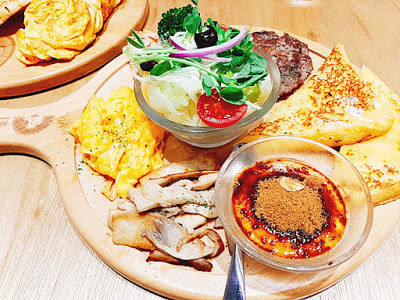 【台北大安區】平價早午餐推薦︰MAMAS鐵鍋早午餐,菜單推薦、必吃料理三明治、瑪芬、捲餅、烘蛋等,捷運科技大樓