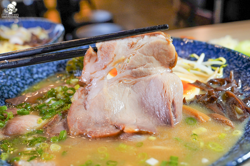 路竹美食 路竹拉麵 日式 拉麵 叉燒 路竹夜市美食 聚餐 約會 麵食 免費加麵 高雄美食