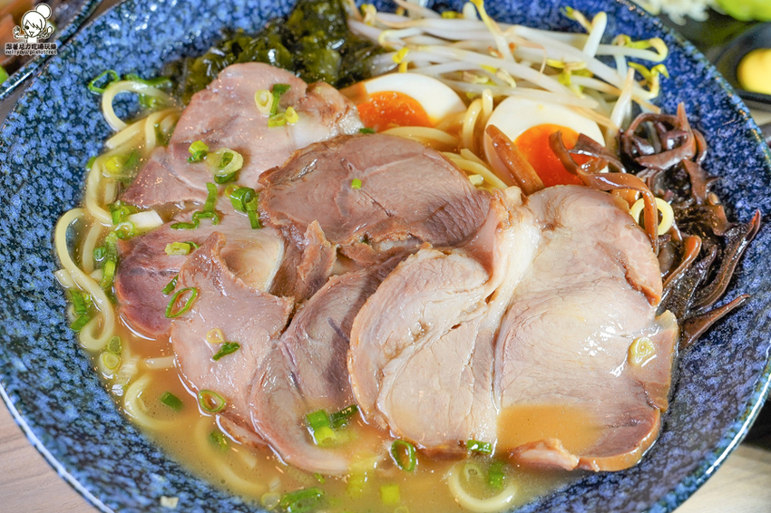 路竹美食 路竹拉麵 日式 拉麵 叉燒 路竹夜市美食 聚餐 約會 麵食 免費加麵 高雄美食