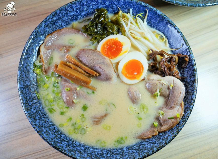 路竹美食 路竹拉麵 日式 拉麵 叉燒 路竹夜市美食 聚餐 約會 麵食 免費加麵 高雄美食