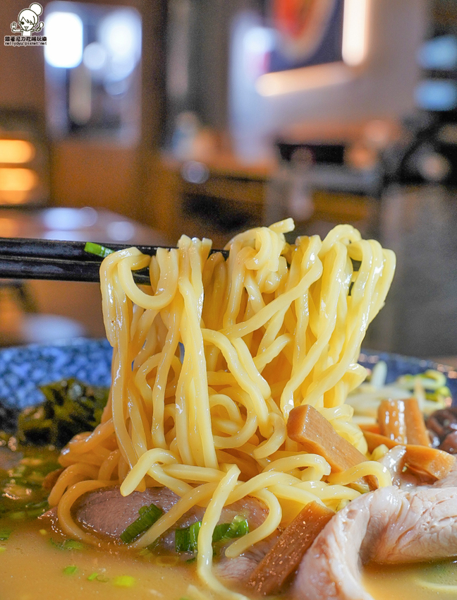 路竹美食 路竹拉麵 日式 拉麵 叉燒 路竹夜市美食 聚餐 約會 麵食 免費加麵 高雄美食