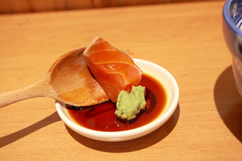 高雄市苓雅區吃。高雄美食｜苓雅區。「碰心蘿蔔」小高不小心二訪超人氣日式平價料理店，幾年後品嚐心得都一樣值得推薦給