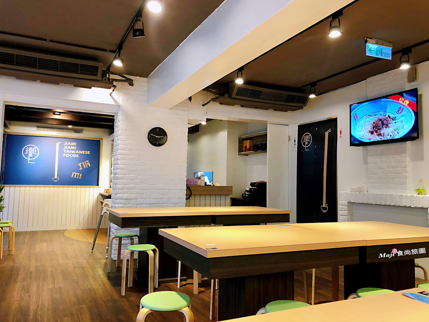 /tmp/phpezfsYP /tmp/phpezfsYP