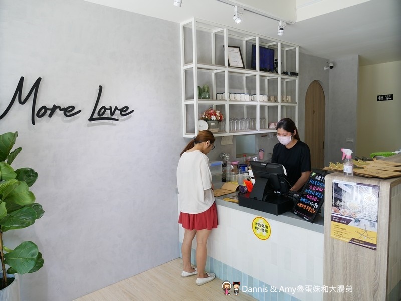 竹北早午餐推薦︱More Love沐樂早午餐。現點現做份量實在。用餐環境輕鬆舒適（影片）