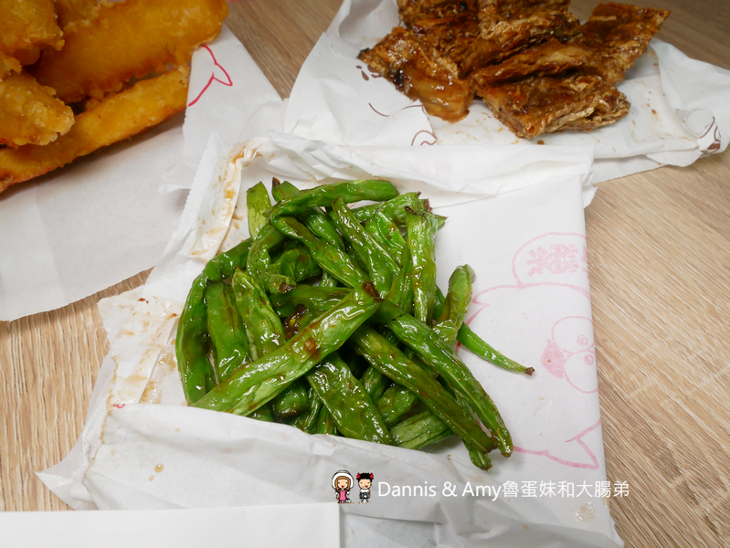 湖口美食︱新竹城隍廟排隊名店 -維縈家鄉碳烤雞排(明星店)插旗湖口工業區啦!先炸再碳烤外酥內嫩搭配獨門醬汁~湖口工業區下午茶宵夜新選擇。士林夜市排隊美食(影片) 湖口美食︱新竹城隍廟排隊名店 -維縈家鄉碳烤雞排(明星店)插旗湖口工業區啦!先炸再碳烤外酥內嫩搭配獨門醬汁~湖口工業區下午茶宵夜新選擇。士林夜市排隊美食(影片)