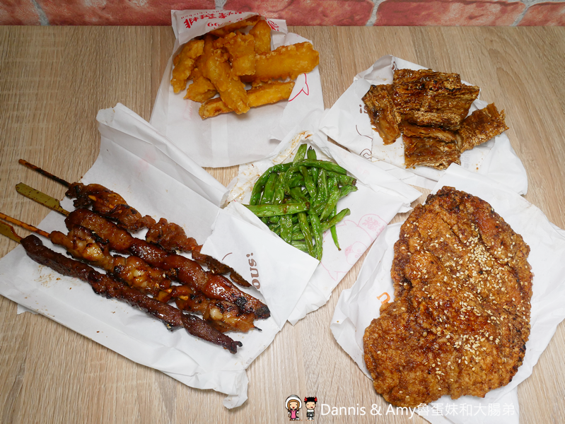 湖口美食︱新竹城隍廟排隊名店 -維縈家鄉碳烤雞排(明星店)插旗湖口工業區啦!先炸再碳烤外酥內嫩搭配獨門醬汁~湖口工業區下午茶宵夜新選擇。士林夜市排隊美食(影片) 湖口美食︱新竹城隍廟排隊名店 -維縈家鄉碳烤雞排(明星店)插旗湖口工業區啦!先炸再碳烤外酥內嫩搭配獨門醬汁~湖口工業區下午茶宵夜新選擇。士林夜市排隊美食(影片)