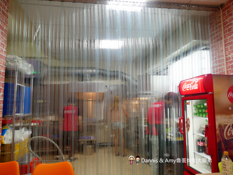 湖口美食︱新竹城隍廟排隊名店 -維縈家鄉碳烤雞排(明星店)插旗湖口工業區啦!先炸再碳烤外酥內嫩搭配獨門醬汁~湖口工業區下午茶宵夜新選擇。士林夜市排隊美食(影片) 湖口美食︱新竹城隍廟排隊名店 -維縈家鄉碳烤雞排(明星店)插旗湖口工業區啦!先炸再碳烤外酥內嫩搭配獨門醬汁~湖口工業區下午茶宵夜新選擇。士林夜市排隊美食(影片)