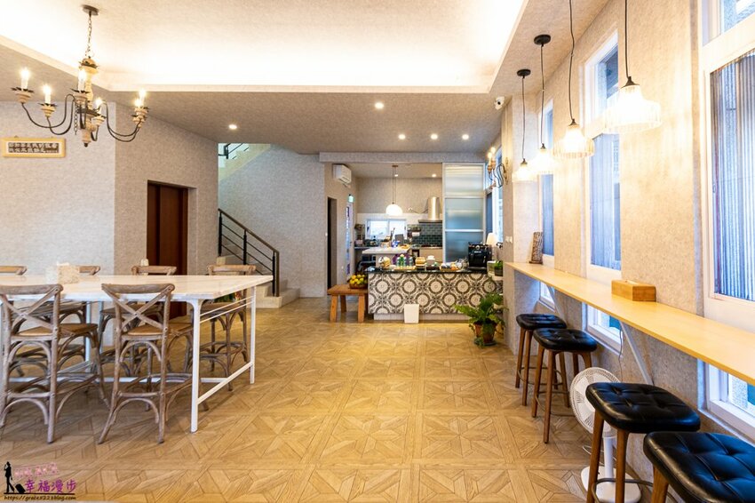 茉白花蓮夜市海景民宿