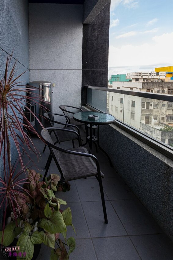 茉白花蓮夜市海景民宿