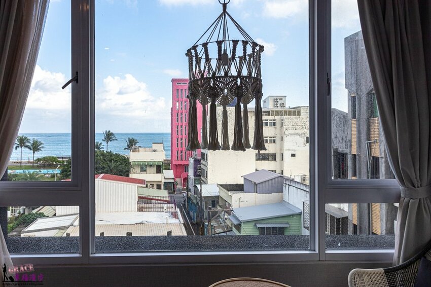 茉白花蓮夜市海景民宿