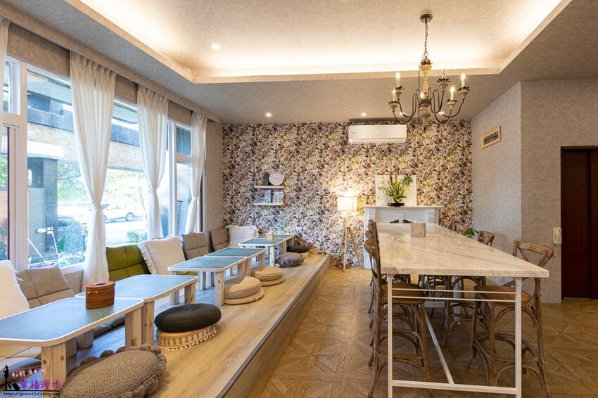 茉白花蓮夜市海景民宿