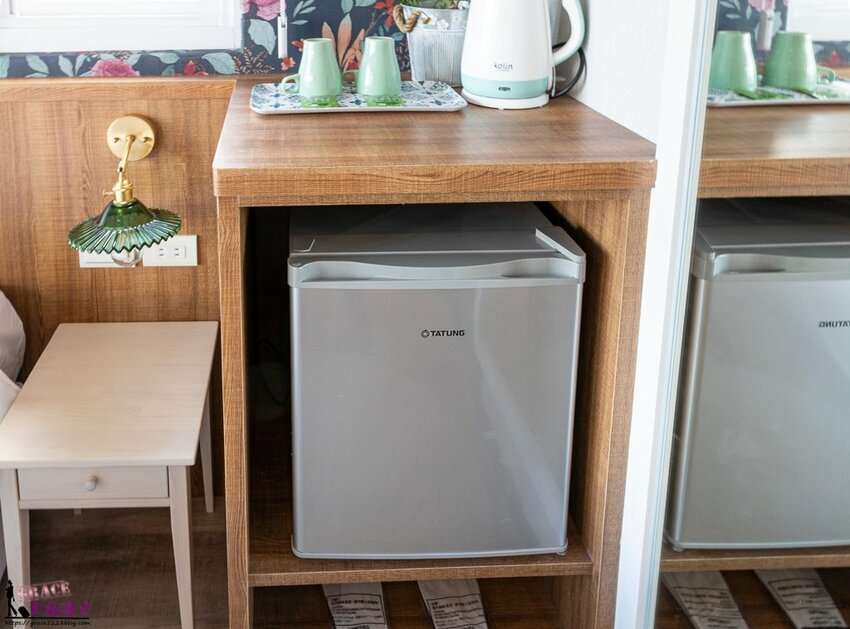 茉白花蓮夜市海景民宿