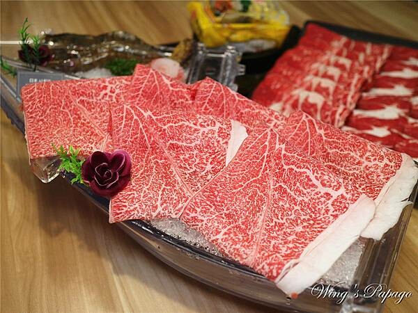 和牛火鍋推薦，大魔大滿足鍋物板橋民生店 ，頂級日本A5和牛商