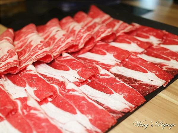 和牛火鍋推薦，大魔大滿足鍋物板橋民生店 ，頂級日本A5和牛商