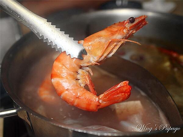 和牛火鍋推薦，大魔大滿足鍋物板橋民生店 ，頂級日本A5和牛商