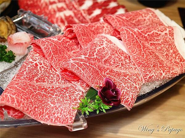 和牛火鍋推薦，大魔大滿足鍋物板橋民生店 ，頂級日本A5和牛商