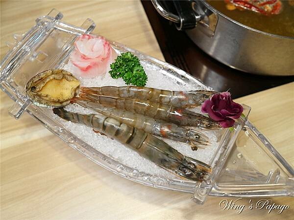 和牛火鍋推薦，大魔大滿足鍋物板橋民生店 ，頂級日本A5和牛商