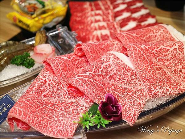 和牛火鍋推薦，大魔大滿足鍋物板橋民生店 ，頂級日本A5和牛商
