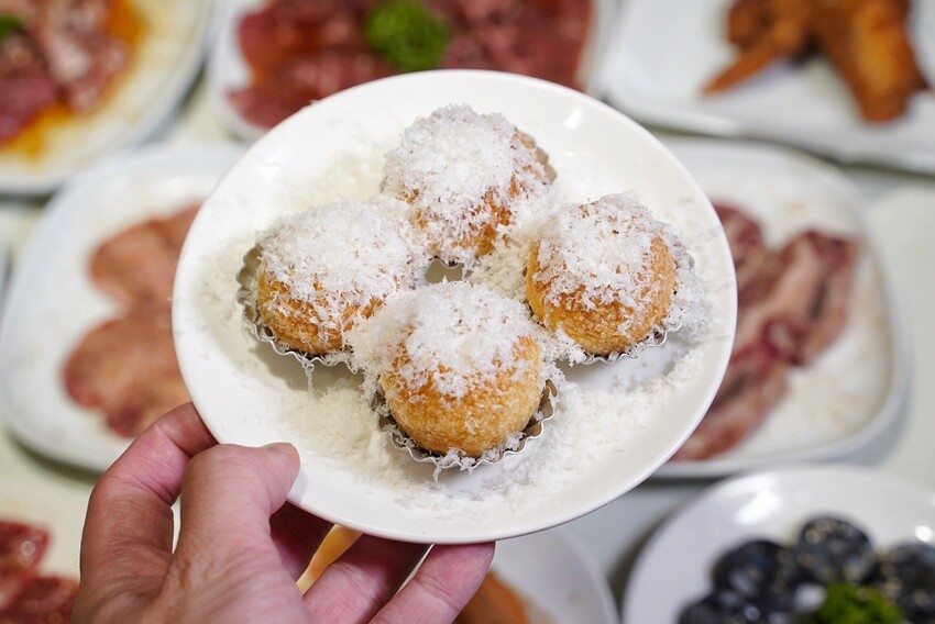 聚餐首選推薦！超人氣「Uncle Shawn 燒肉餐酒館」你吃過了嗎？是我N訪的燒肉店之一，每桌都有全程代烤服務，讓各位的用餐體驗都是最尊榮頂級的享受！ - 阿華田的美食日記