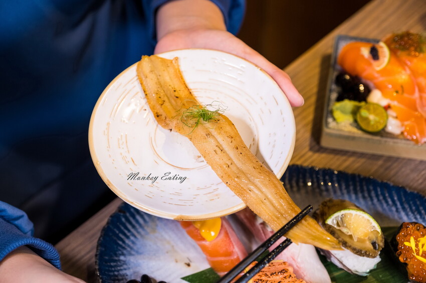 【台中日本料理】小鮨食事│高CP值平價日料，創意握壽司丼飯，厚切生魚片超新鮮！ - 貪吃猴的幻想