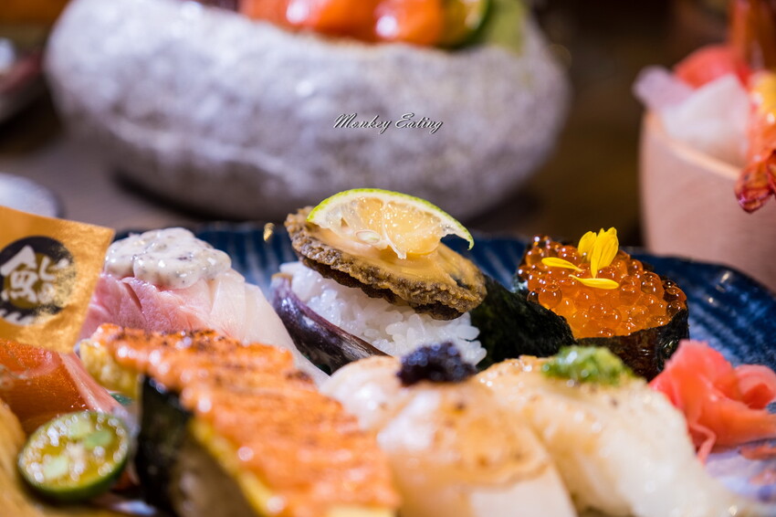 【台中日本料理】小鮨食事│高CP值平價日料，創意握壽司丼飯，厚切生魚片超新鮮！ - 貪吃猴的幻想