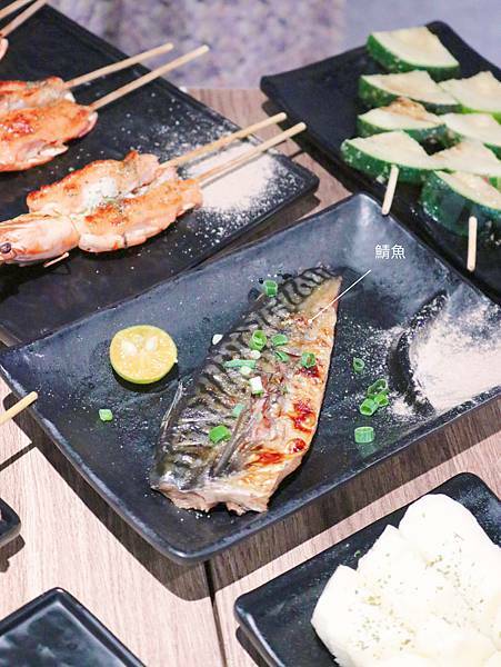 【東區美食】台北東區平價串燒生啤～串在一起～聚餐聚會小酌好去處～捷運忠孝敦化站串燒推薦～平價好吃