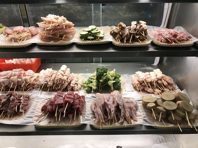 （忠孝敦化）東區串燒專賣店新開幕！超夯打卡牆網紅爭相朝聖－串在一起