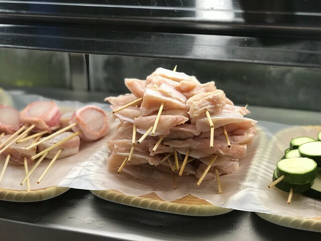 （忠孝敦化）東區串燒專賣店新開幕！超夯打卡牆網紅爭相朝聖－串在一起