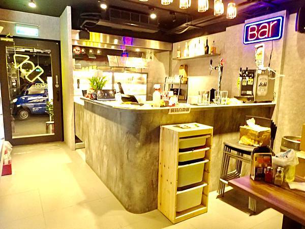 Jessica食記-「串在一起平價串燒/生啤」，台北大安區（東區）平價串燒推薦，CP值高與朋友週末晚上吃好吃的串燒與喝一杯首選，不收服務費