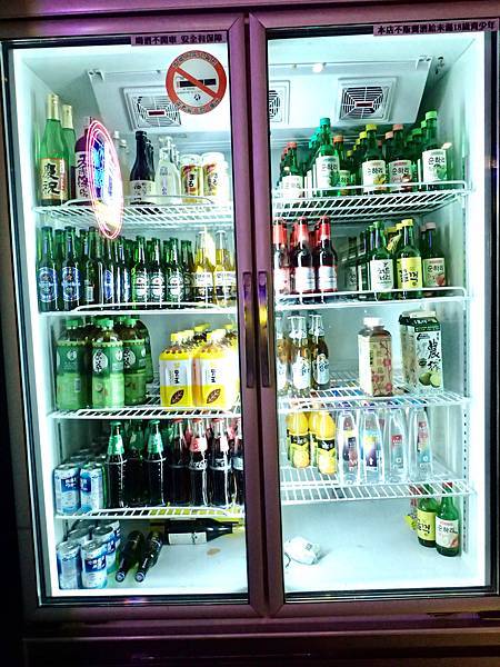 Jessica食記-「串在一起平價串燒/生啤」，台北大安區（東區）平價串燒推薦，CP值高與朋友週末晚上吃好吃的串燒與喝一杯首選，不收服務費