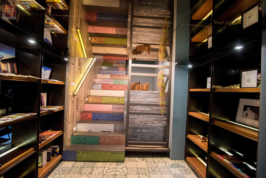 【臺南美食】咖哩飯也能自由搭配|咖哩搭配燒烤新組合|水果濃醬咖哩|咖哩免費續加.白飯吃到飽~~Hi!咖哩|燒烤本舖 - 南人幫