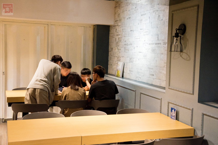 【臺南美食】咖哩飯也能自由搭配|咖哩搭配燒烤新組合|水果濃醬咖哩|咖哩免費續加.白飯吃到飽~~Hi!咖哩|燒烤本舖 - 南人幫