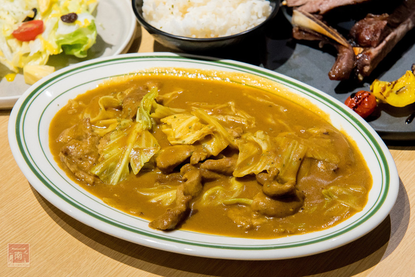 【臺南美食】咖哩飯也能自由搭配|咖哩搭配燒烤新組合|水果濃醬咖哩|咖哩免費續加.白飯吃到飽~~Hi!咖哩|燒烤本舖 - 南人幫