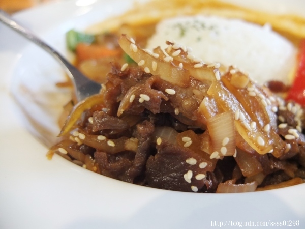 食記【川聚 CHUAN JU 咖啡館】六龜山城裡的美食亮點!義大利麵、咖哩飯、火鍋、咖啡、飲品 饕客激賞!