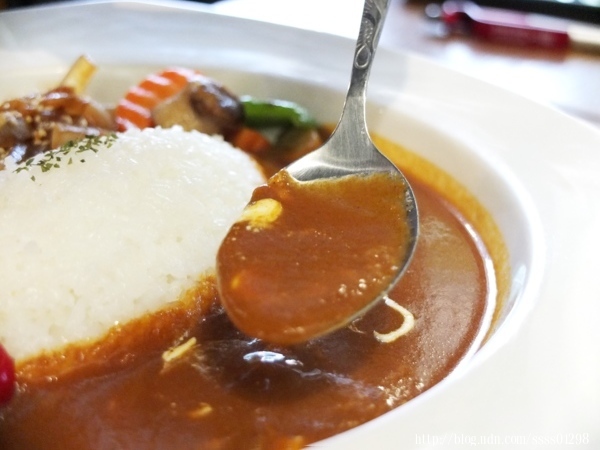 食記【川聚 CHUAN JU 咖啡館】六龜山城裡的美食亮點!義大利麵、咖哩飯、火鍋、咖啡、飲品 饕客激賞!