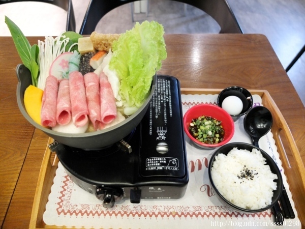 食記【川聚 CHUAN JU 咖啡館】六龜山城裡的美食亮點!義大利麵、咖哩飯、火鍋、咖啡、飲品 饕客激賞!