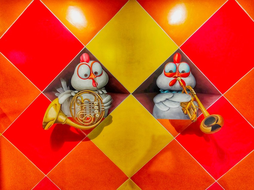 下午茶,中壢捷運,中壢火車站美食,中壢炸雞,中壢美食,中壢蛋塔,中壢蛋撻,桃園捷運,烤雞腿,遊戲室,香雞城 @民宿女王芽月-美食.旅遊.全台趴趴走