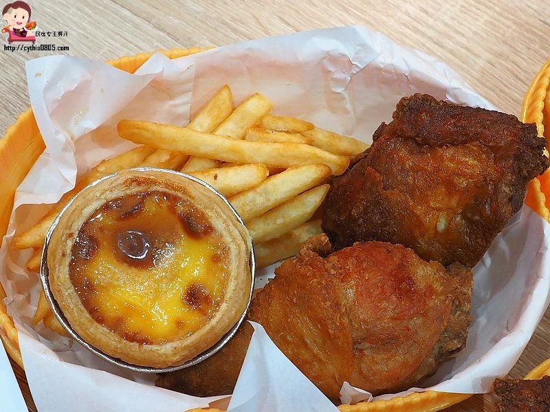 下午茶,中壢捷運,中壢火車站美食,中壢炸雞,中壢美食,中壢蛋塔,中壢蛋撻,桃園捷運,烤雞腿,遊戲室,香雞城 @民宿女王芽月-美食.旅遊.全台趴趴走